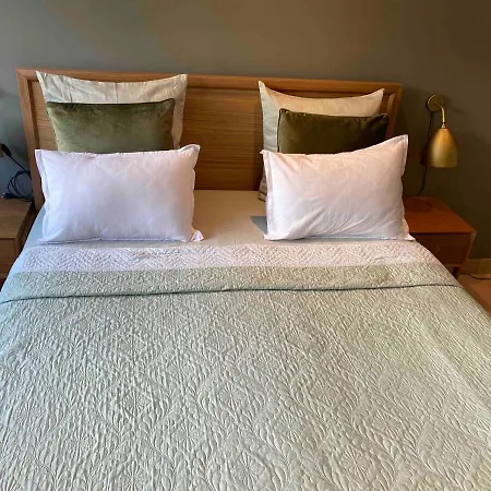 Etage Privé Vue Sur La Seine *