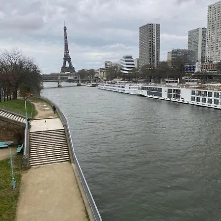 Etage Privé Vue Sur La Seine Appartamento *